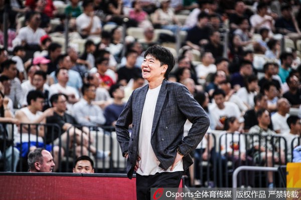 每日配资平台 解说：邱彪迎来幸福的烦恼 阵容排列的成熟度和组合方式需要精进
